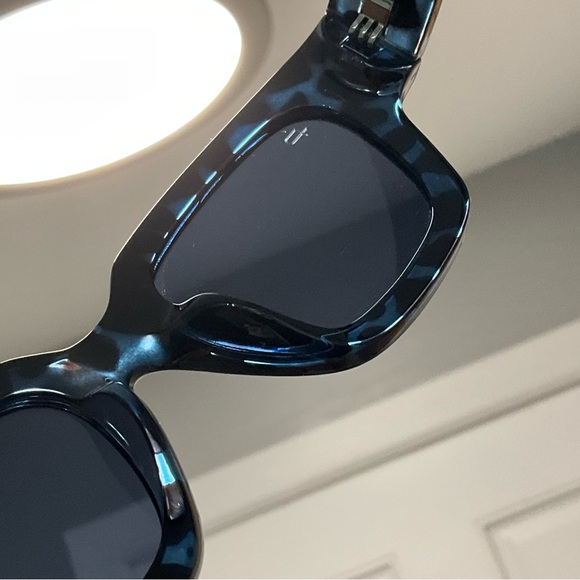 Prive Revaux prive Island Girl S Polarized Sunglasses blue tortoise main image 9